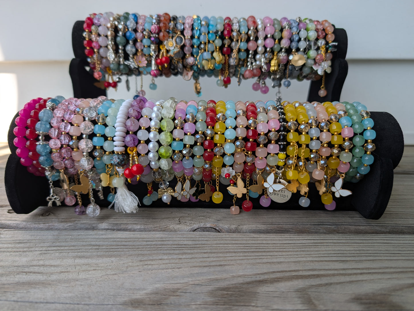 10/20Pcs Elegant Glass Bead Stretch Bracelets Set - Featuring Floral Heart Star Butterfly Charms, Ideal for Everyday & Party Jewelry Gift Set, Birthdays Anniversaries, Year-Round Wear