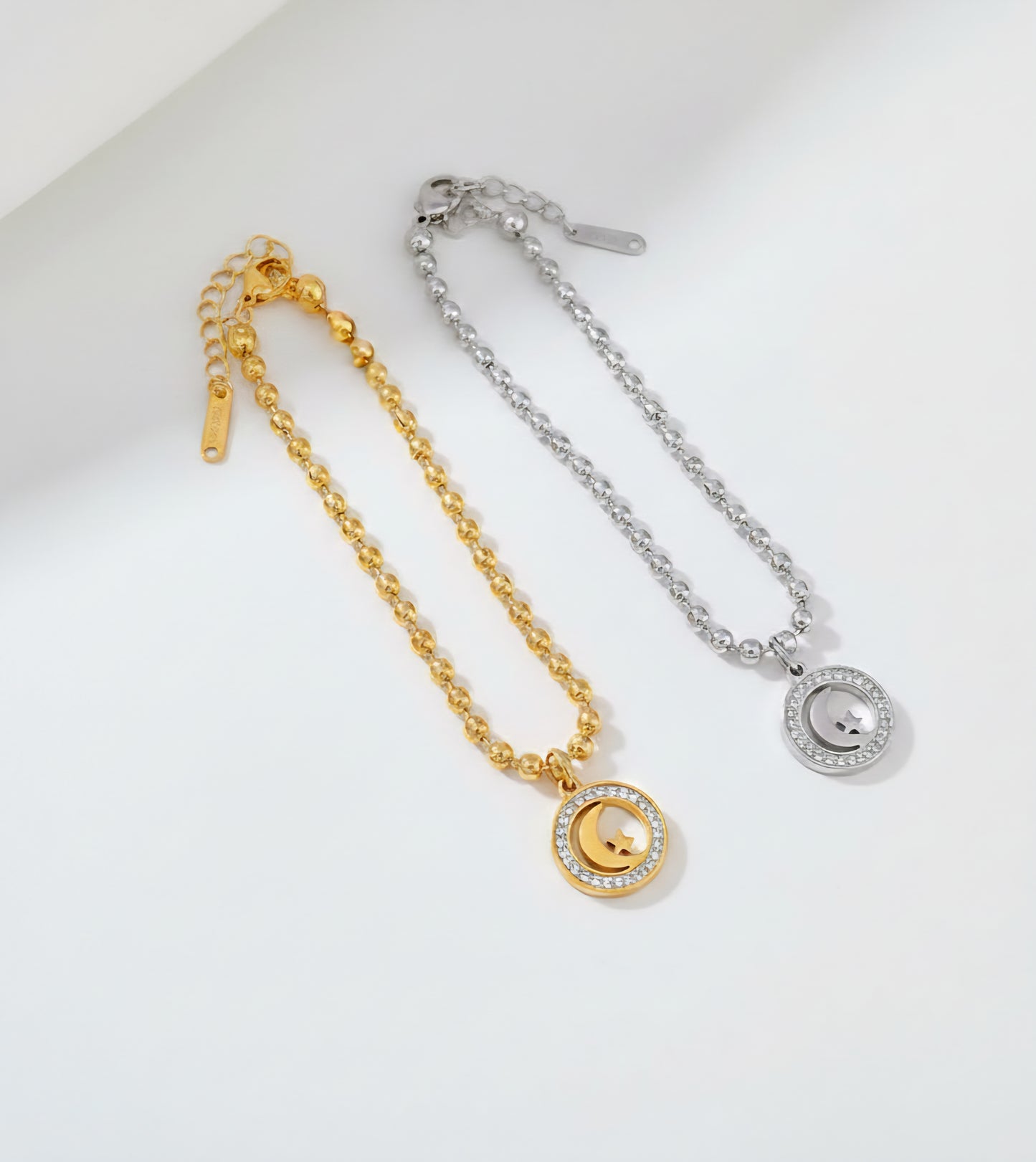 Gold Plated Stainless Steel Beaded Moon And Star Charm Bracelet for Women, Adjustable Dainty Bead Chain Bracelet, Elegant Butterfly Pendant Jewelry for Everyday Wear, Gifts for Women