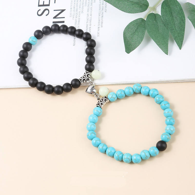 2Pcs Matching Couple Bracelets for Women Men Heart Charm and Glow in the Dark Bead for Boyfriend Girlfriend Mother Daughter Son Farther Siblings Stretch